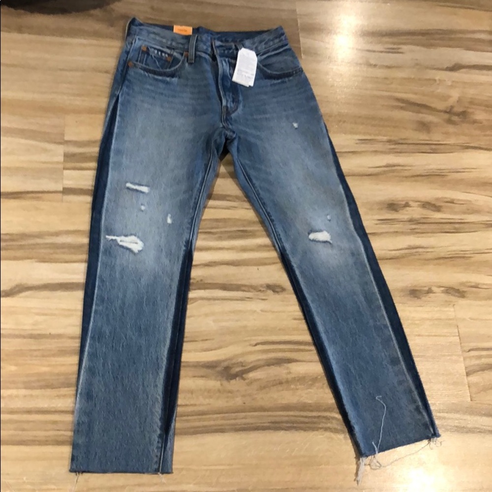 Levi’s 501 Cropped**